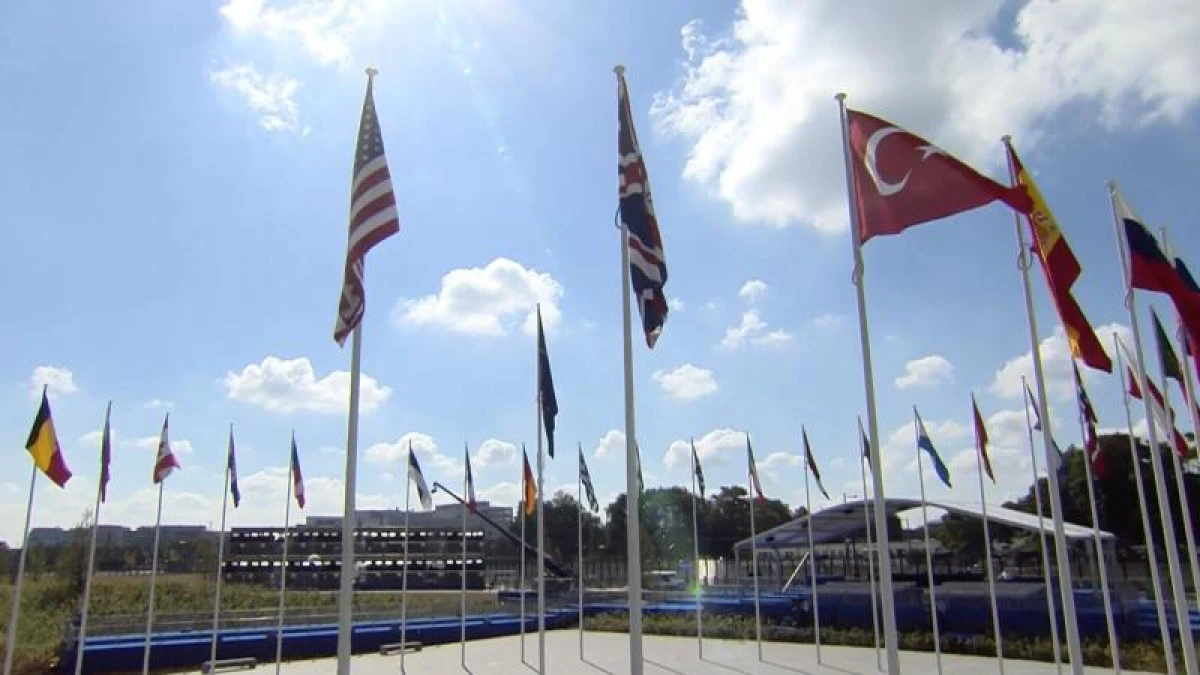 D&uuml;nya liderleri NATO Zirvesi i&ccedil;in Ankara'da buluşuyor