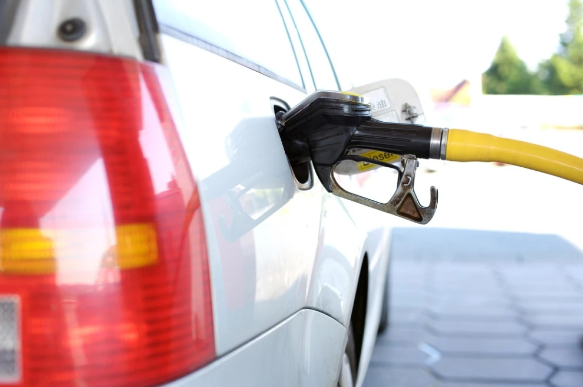Orta Doğu&rsquo;daki gerilim petrol fiyatlarını 100 dolara taşıdı